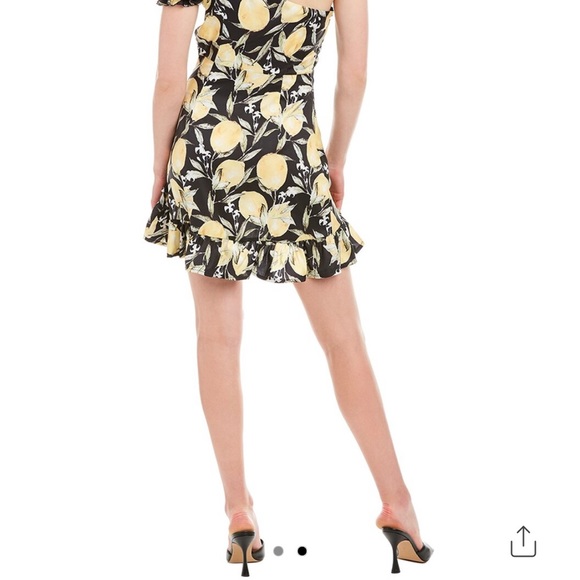 HL Affair minidress Size Large but runs small, more like a size 8 or medium - Picture 2 of 7